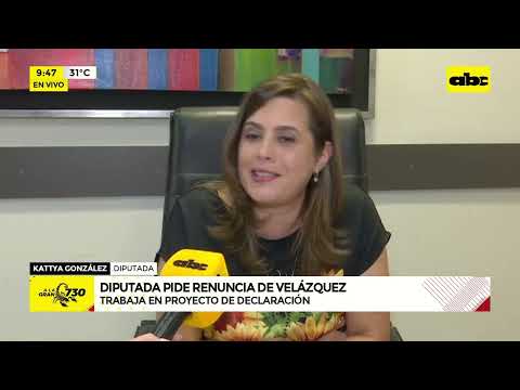 Diputada pide renuncia de Velázquez