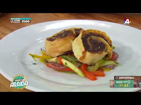 Burgers rolls con vegetales salteados en la cocina de Vamo Arriba