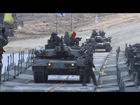 South Korean and US militaries hold joint wet gap crossing exercise