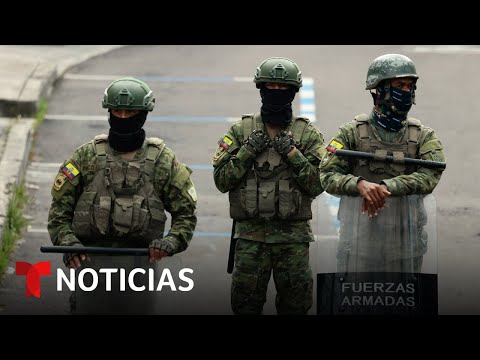 Fuerzas Armadas de Ecuador aseguran que abatieron a cinco terroristas | Noticias Telemundo