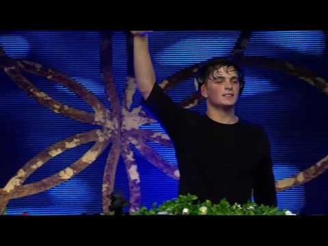 Martin Garrix vs Matisse & Sadko - Together (Live Tomorrowland 2016)