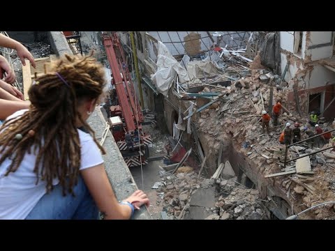 Identifican posibles signos de vida bajo los escombros un mes después de la explosión en Beirut