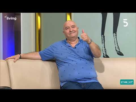 El humorista argentino Larry De Clay presentó su show De Todo un Poco | 01-08-2023