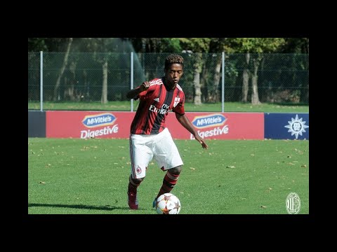 Un footballeur de 20 ans se suicide en Italie, après des années de racisme
