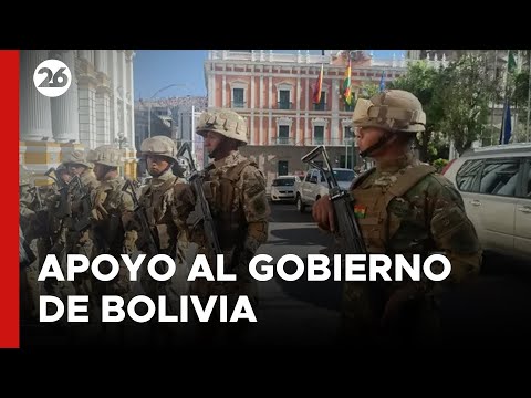 BOLIVIA | La gente se acercó a la plaza central de la paz en apoyo al gobierno