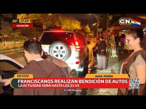 Franciscanos realizan bendición de autos
