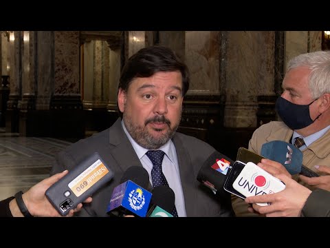 Declaraciones del ministro de Ambiente, Adrián Peña