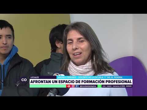 TVCO NOTICIAS - Estudiantes del Colegio secundario de barrio Federal visitaron el canal cooperativo