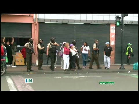 Balacera y saqueos en sector la Marín en Quito