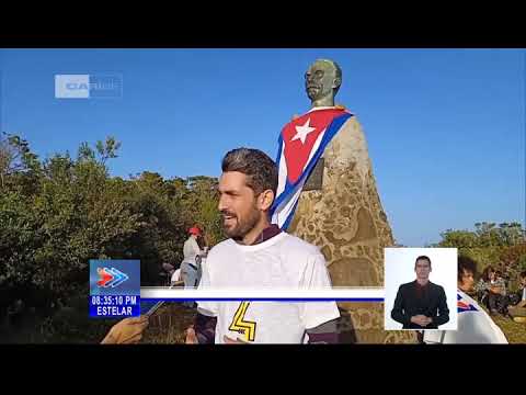 Cuba: Delegados del IV Congreso de la AHS rinden homenaje a Fidel en el Pico Real del Turquino