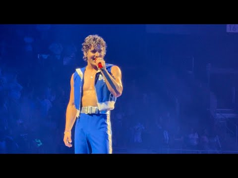 Benson Boone - Man In Me, Live Concert #tour