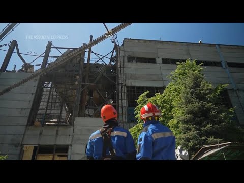 Ukrainian energy workers struggle to repair damage from airstrikes on energy grid