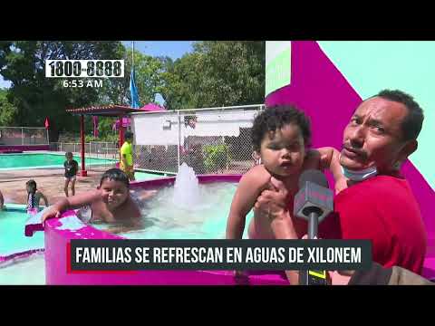 Familias de Nicaragua apaciguan el calor en Xilonem - Nicaragua