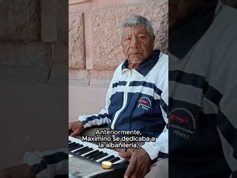 Maximino Escobar convierte su pasión por la música en su sustento diario en San José Iturbide