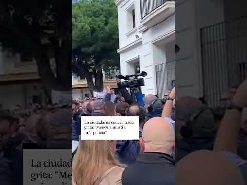 Los vecinos de Barbate organizan una concentración en la localidad de apoyo a la Guardia Civil