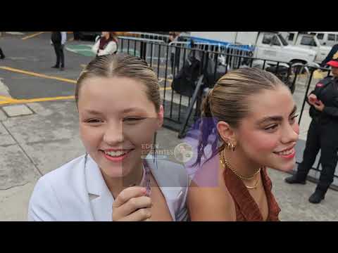 ISABELLA y ANA TENA Talentosas Bellas y Encantadoras llegan a LOS KIDS CHOICE AWARDS Auditorio