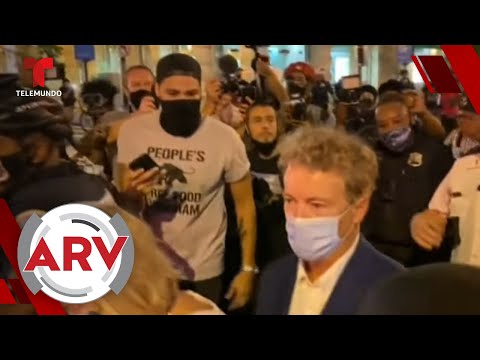 Manifestantes casi empujan al senador Rand Paul y su esposa | Al Rojo Vivo | Telemundo