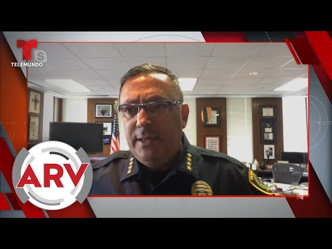 Jefe de policía de Houston manda a callar a Donald Trump | Al Rojo Vivo | Telemundo
