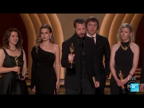 Noche dorada para 'Oppenheimer' en los Óscar • FRANCE 24 Español
