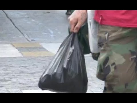 Autoridades recuerdan prohibición del uso de bolsas plásticas