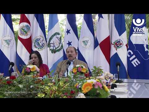 Daniel y Rosario sostienen reunión con presidentes de Centroamérica y el BCIE