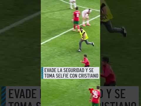 Jovencito evade la seguridad y se toma selfie con Cristiano Ronaldo