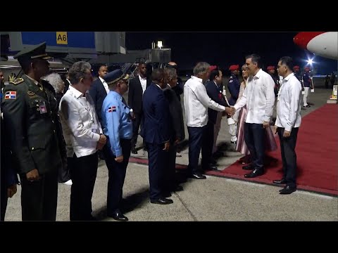Pedro Sánchez, junto al resto de la delegación de España, a su llegada a Santo Domingo