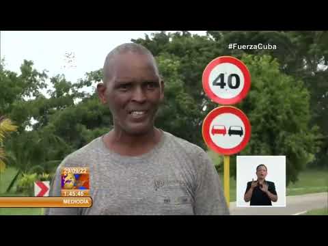 La Habana/Pinar del Río: Trabaja brigada de tránsito en la colocación y restauración de señales