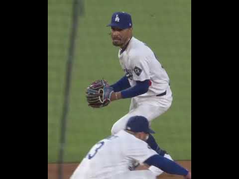Mookie Betts shows the range!