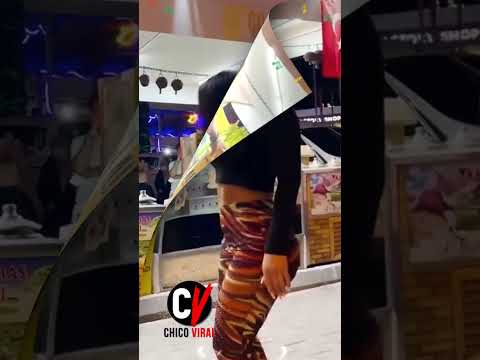 #shorts Ella es la mujer que la rompio? bailando con el Heladero Turco