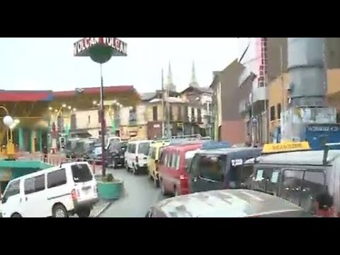Se registran filas en surtidores de La Paz