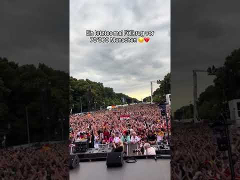 Füllkrug mit 70'000 Leuten