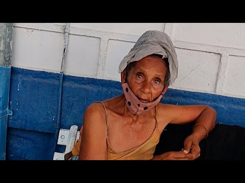 Reina Moreno: Vida de una mujer SIN HOGAR en las CALLES de Holguín