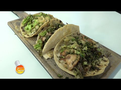 La Receta: Tacos de Cerdo en Salsa Jalapeño con Frijoles Molidos