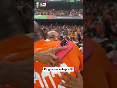 Reacción de DROGBA. Costa de Marfil avanzó para jugar Nigeria en la final (vía @CAF_Online) #shorts