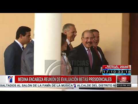 Presidente Medina encabeza reunión para evaluar metas presidenciales