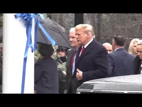 Trump arrives at wake of slain New York police officer