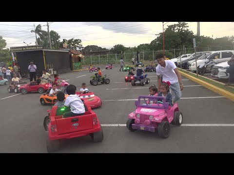 MG ofrece carros mecánicos para niños en el puerto Salvador Allende