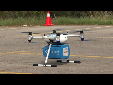 La Comunidad de Madrid muestra el primer vuelo de drones para transporte de material sanitario