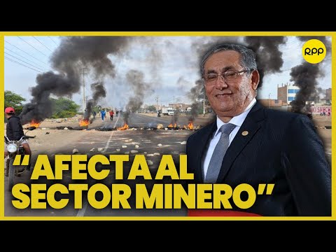 Perú: “La estrategia que está tomando el Gobierno es reabrir la carretera” indica Óscar Vera