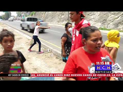 Vecinos de col. Santa Cecilia, sector El Hoyo exigen alimentos en bulevar FFAA