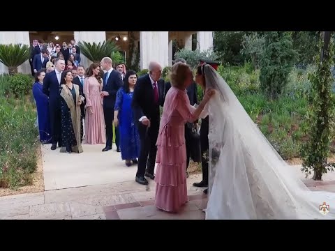Los Eméritos asisten a la boda de Hussein de Jordania