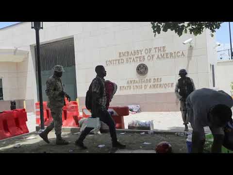 EE.UU evacuó a su personal de la embajada ante la creciente violencia en Haití