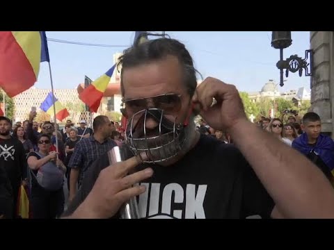 Protestas en Londres y Bucarest contra las restricciones ligadas a la pandemia