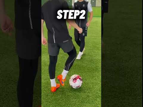 football skill tutorial⭐️#football #footballskills #soccer #soccerskills