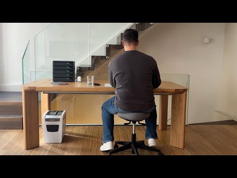 Leitz Ergo Active Sitting Stool with Wheels and Wobble Comfort Seat - In-use video 16:9