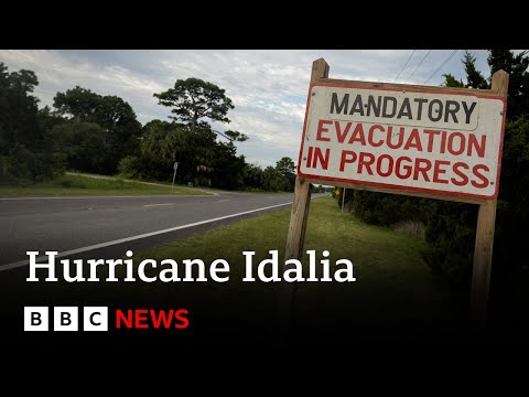 'Life-threatening' Hurricane Idalia about to hit Florida - BBC News