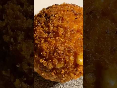 UNO DEGLI ARANCINI PIÙ BUONI E PARTICOLARI DI CATANIA!