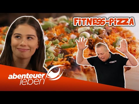 FITNESS-Pizza: Italiener bewerten die SKURRILSTEN Pizza-Kreationen... | Abenteuer Leben | Kabel Eins