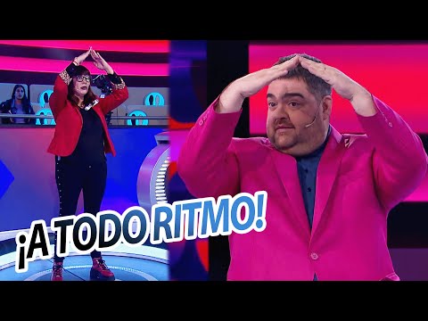 ¡OBLIGADO! Una fanática de La Konga hizo que Barassi baile uno de los clásicos de la banda